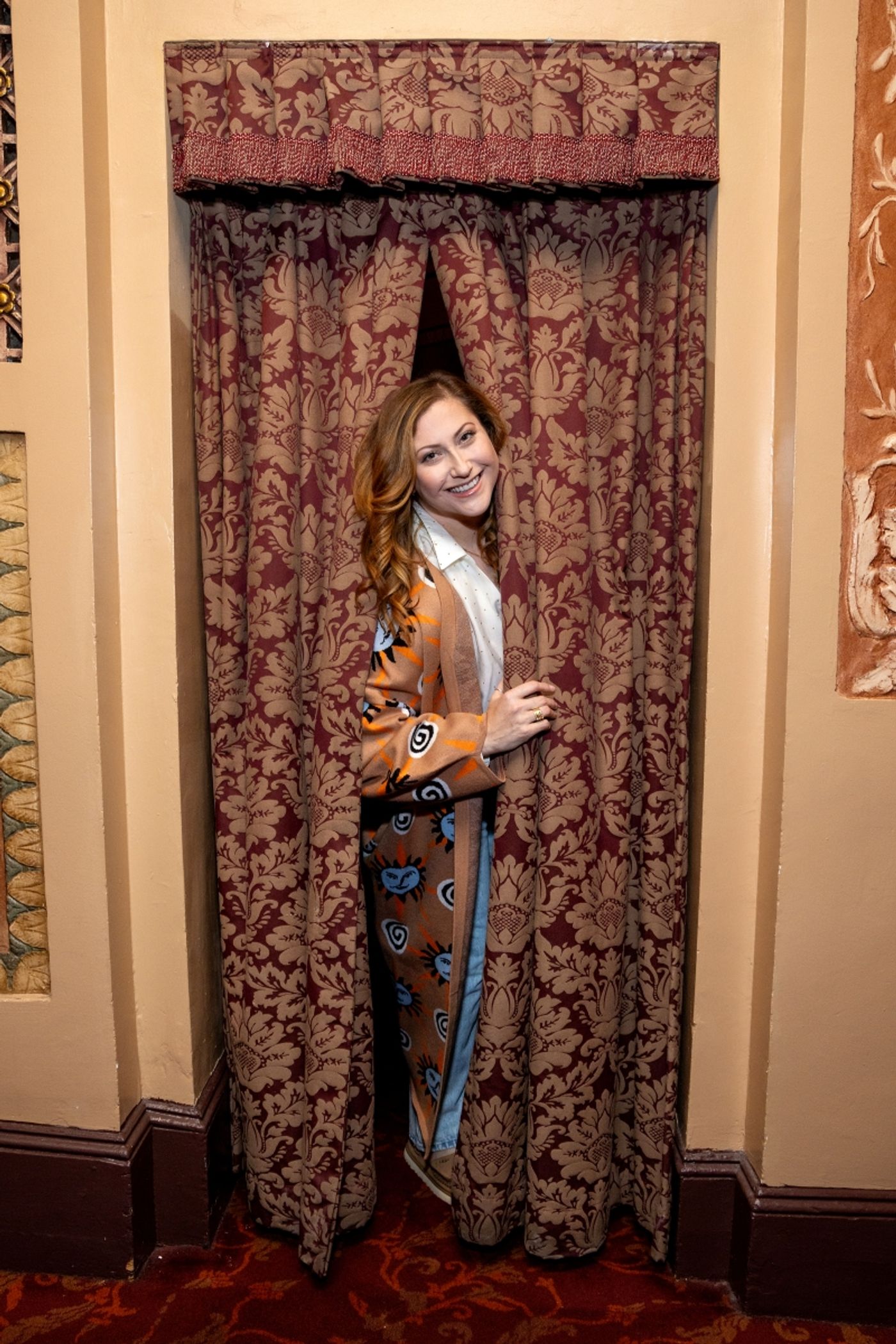 Interview: MAMMA MIA!'s Carly Sakolove is Bringing Her 'Best Version of Rosie' to Broadway  Image