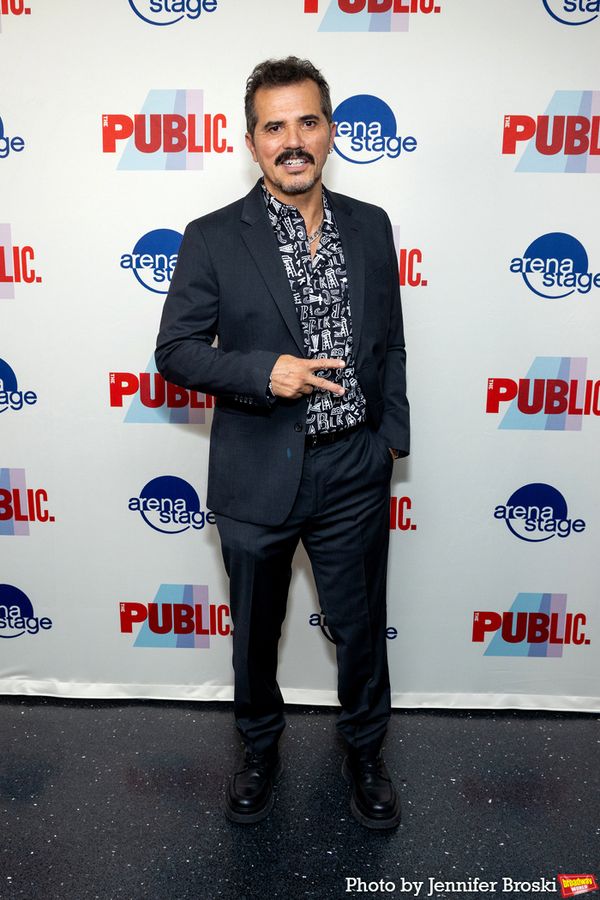 John Leguizamo Photo