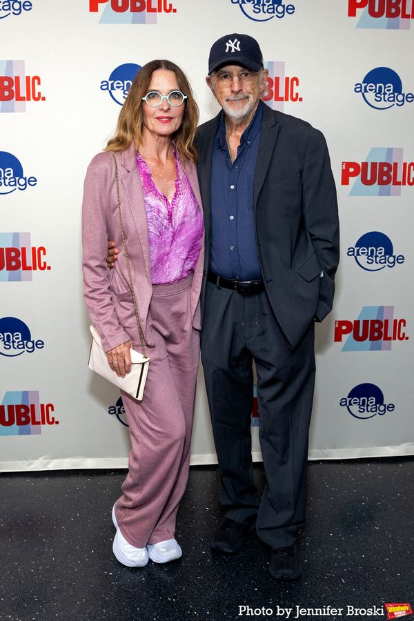 Sheila Kelley, Richard Schiff Photo