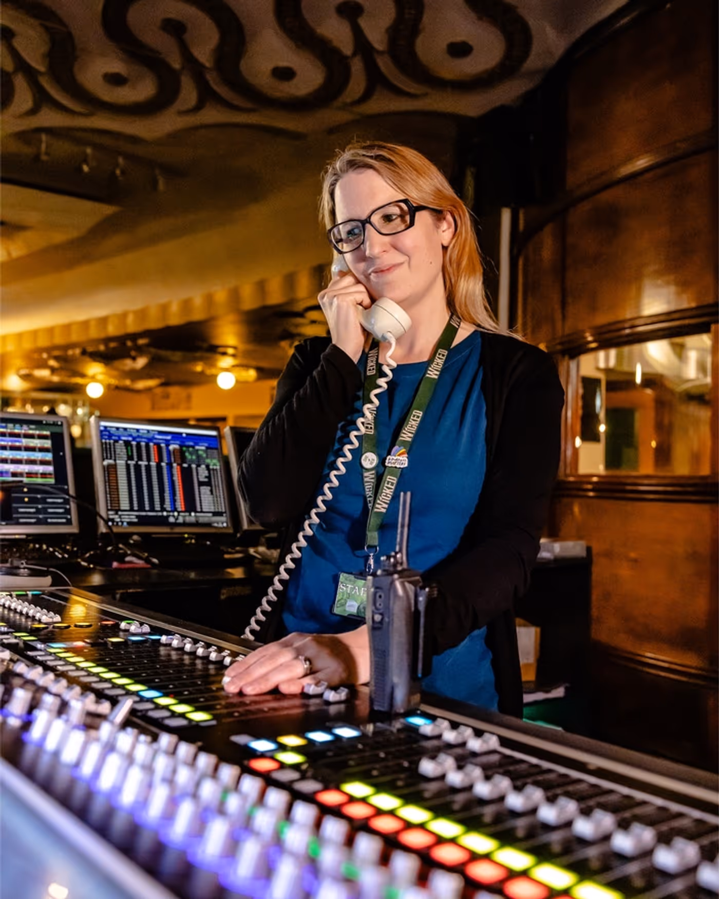 Photos: WICKED Celebrates 19th Anniversary in London With '5 Minute Call'  Image