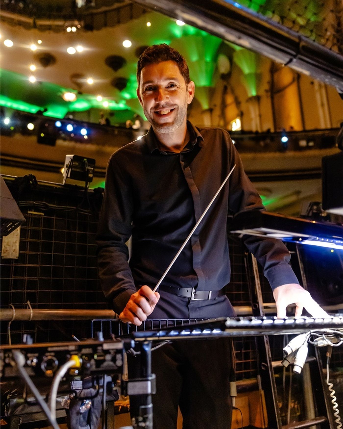 Photos: WICKED Celebrates 19th Anniversary in London With '5 Minute Call'  Image