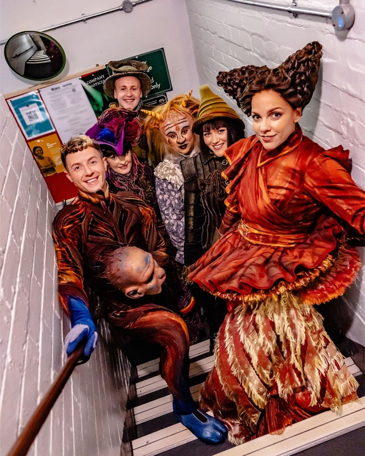 Photos: WICKED Celebrates 19th Anniversary in London With '5 Minute Call'  Image