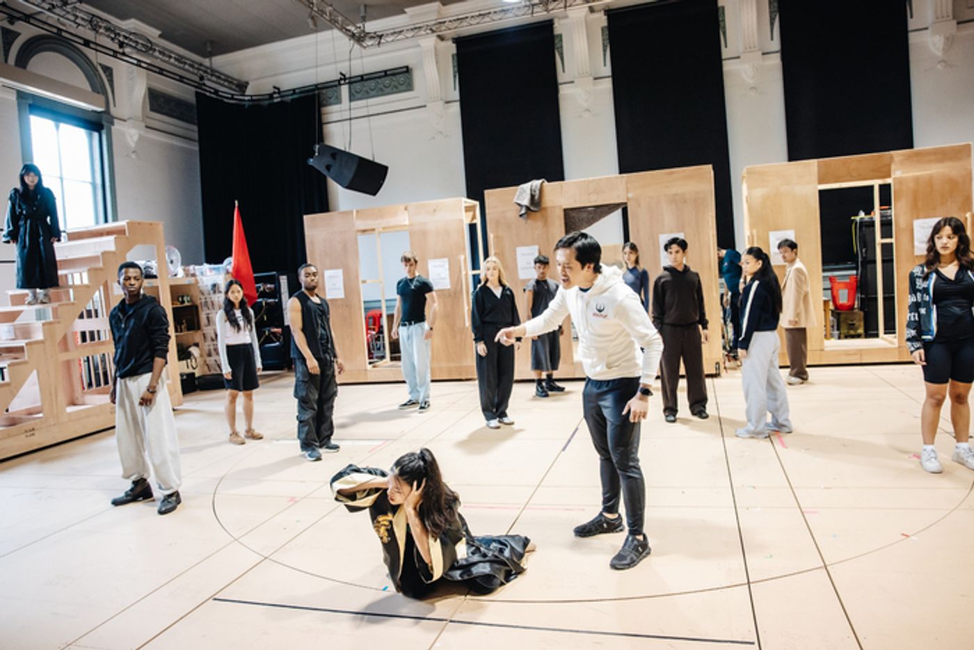 Photos: Inside Rehearsals for MISS SAIGON UK Tour  Image