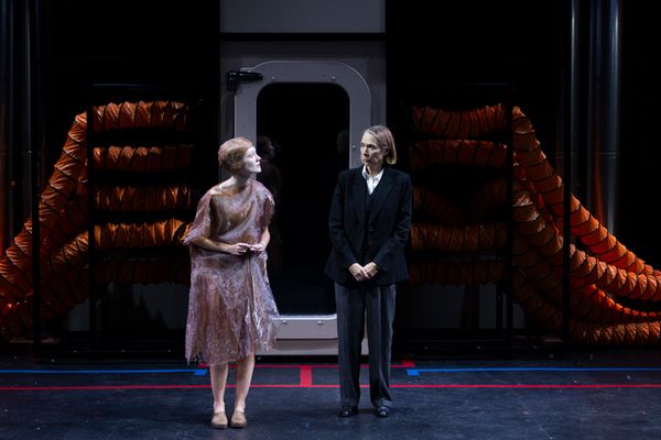 Elizabeth Yeoman and Elizabeth Marvel Photo