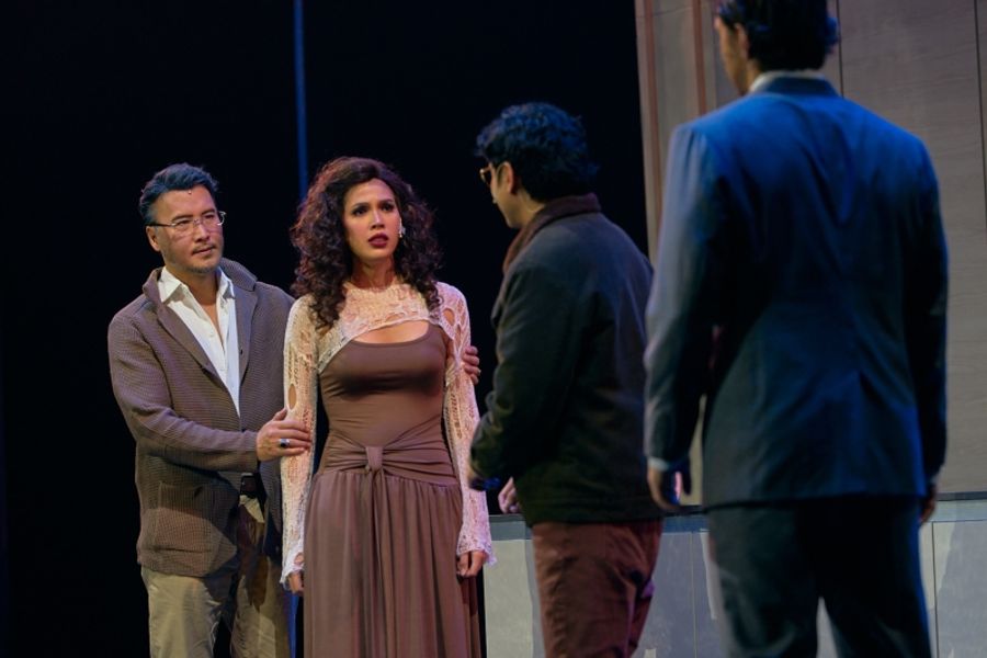 FIRST LOOK: West End Stars Christine Allado and Matt Blaker in THE BODYGUARD Image