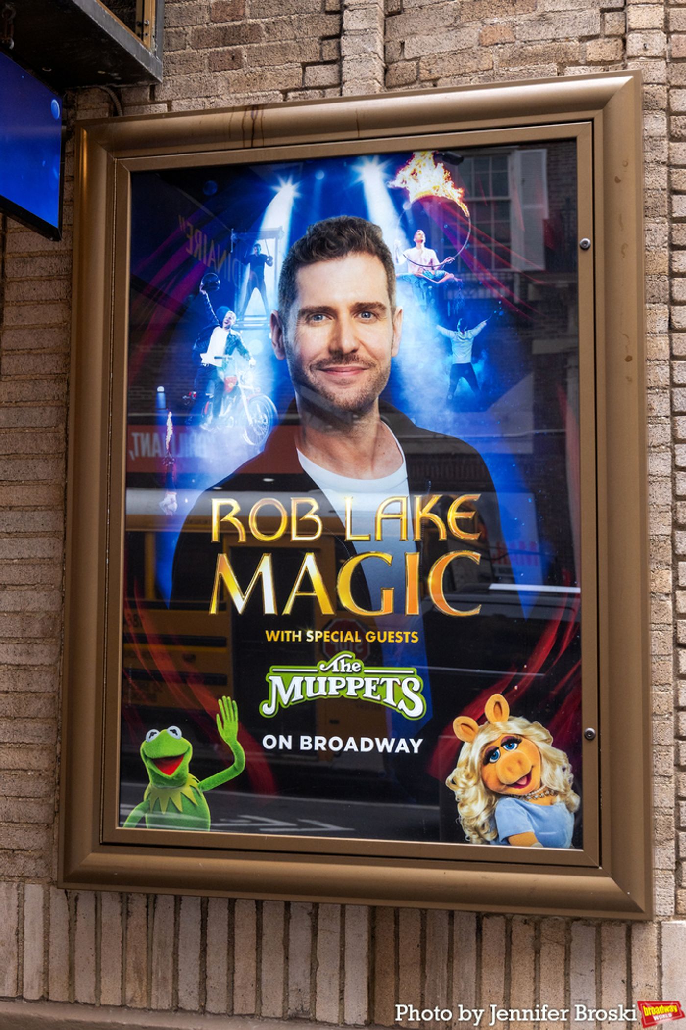 Up on the Marquee: ROB LAKE MAGIC  Image