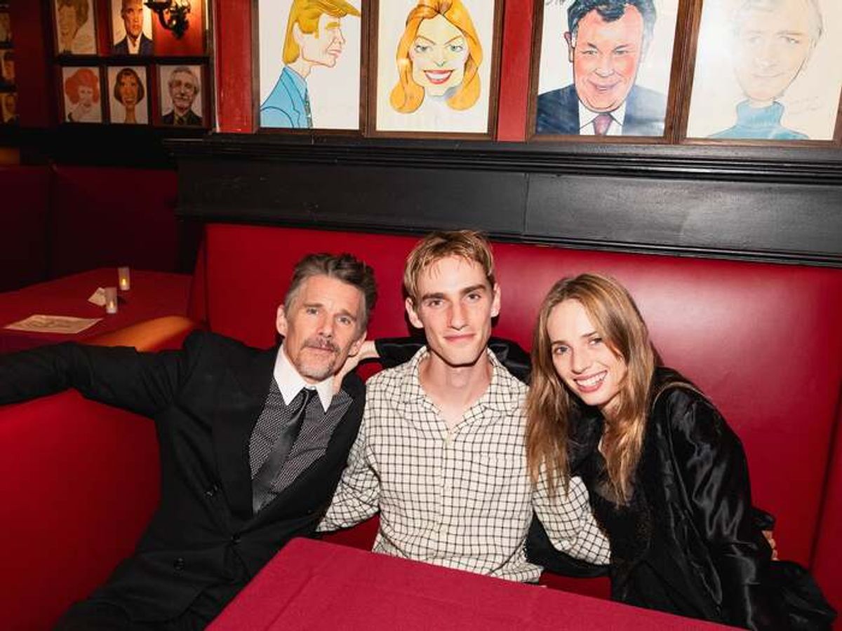 Ethan Hawke, Levon Hawke, Maya Hawke at 