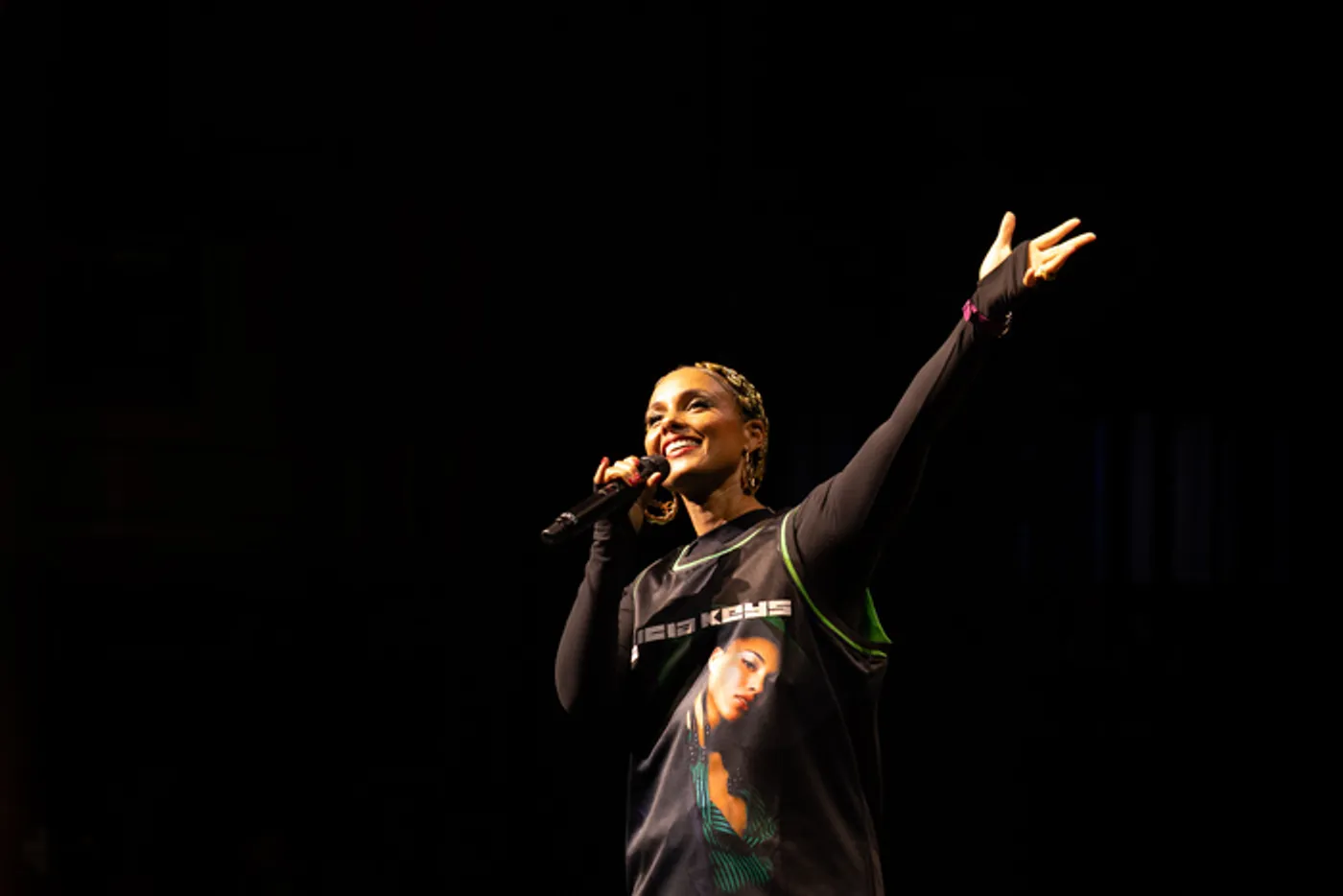 HELL'S KITCHEN on Broadway Hosts Encore Sessions with Alicia Keys  Image