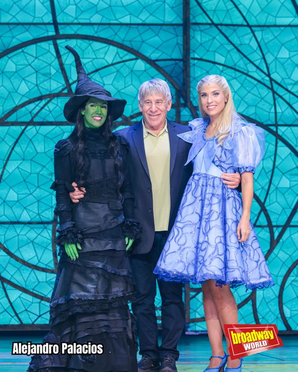 Cristina Picos, StephenSchwartz y Cristina Llorente Photo