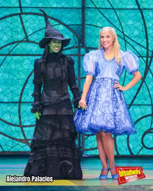 Esteban Oliver, Guadalupe Lancho, Javier Ibarz, Cristina Picos, Cristina Llorente, Xavier Nogales, Lydia Fairen y Neizan Martin @ BroadwayWorld Esteban Oliver, Guadalupe Lancho, Javier Ibarz, Cristina Picos, Cristina Llorente, Xa Photo