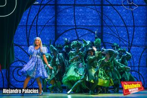 Cristina Llorente y La compania de WICKED @ BroadwayWorld Cristina Llorente y La compania de WICKED Photo