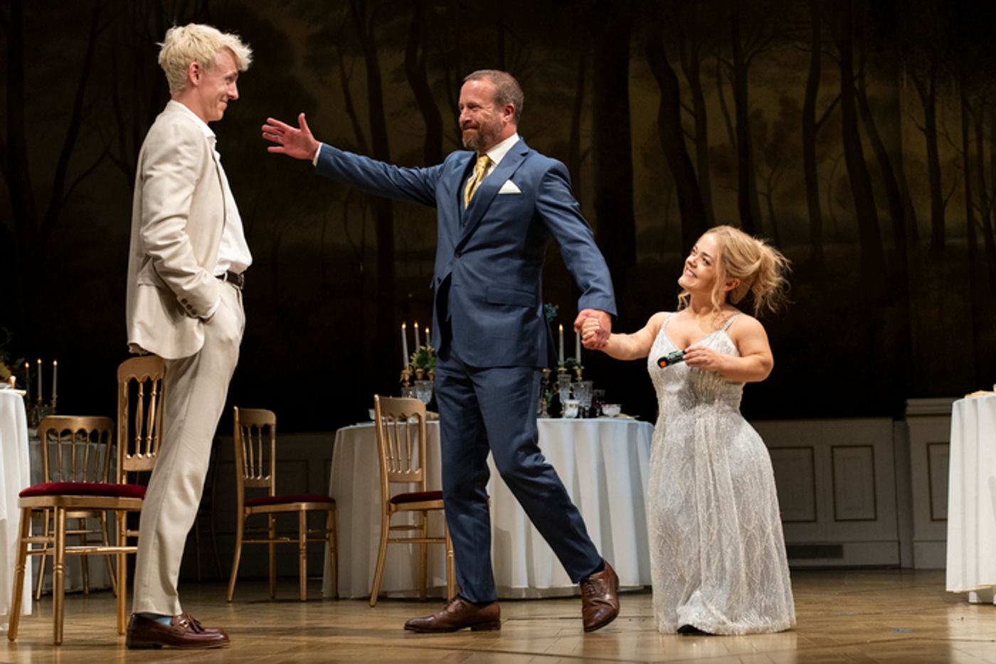 Photos: Hiran Abeysekera and Cast in HAMLET at the National Theatre  Image