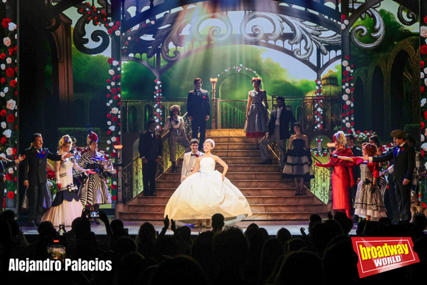 PHOTO: Así fue la noche de estreno de CENICIENTA en el Coliseum de Madrid  Image