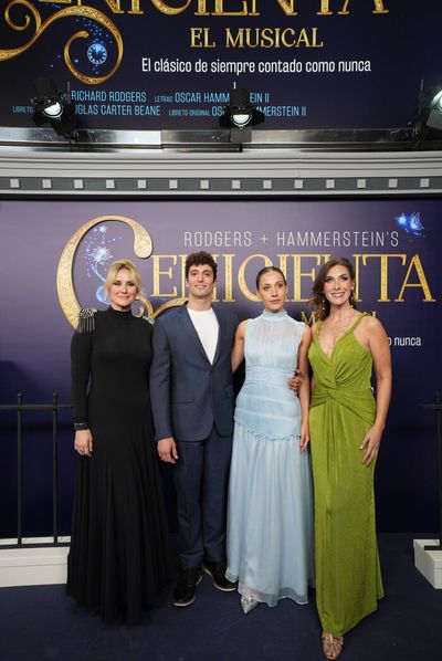 Mayca Teba, Briel Gonzalez, Paule Mallagarai y Mariola Pena Photo