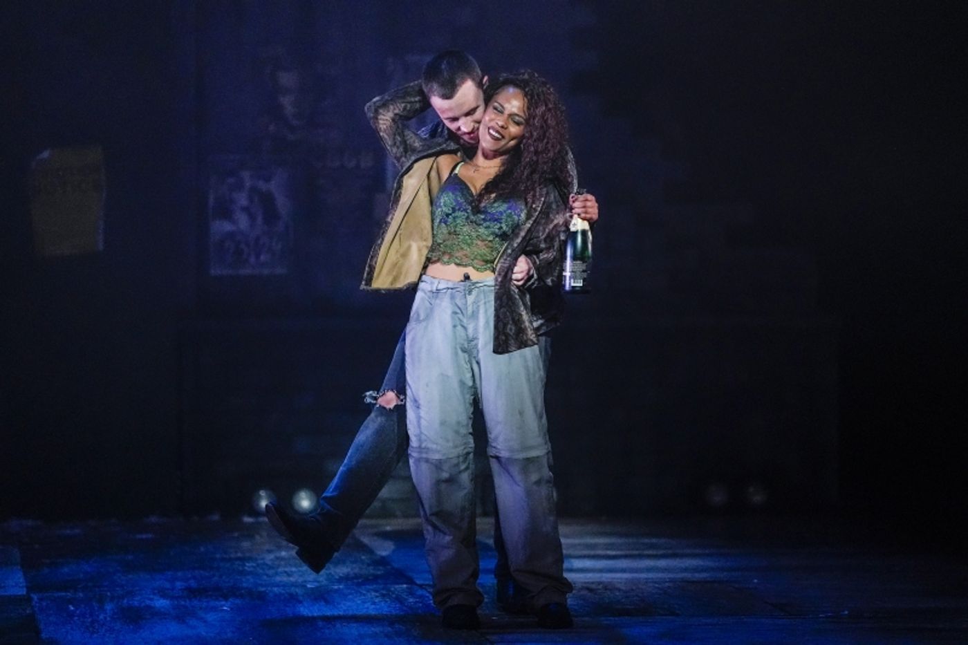 REVIEW: RENT Returns To Sydney with a Large Scale Production for the Joan Sutherland Theatre at the Sydney Opera House.  Image