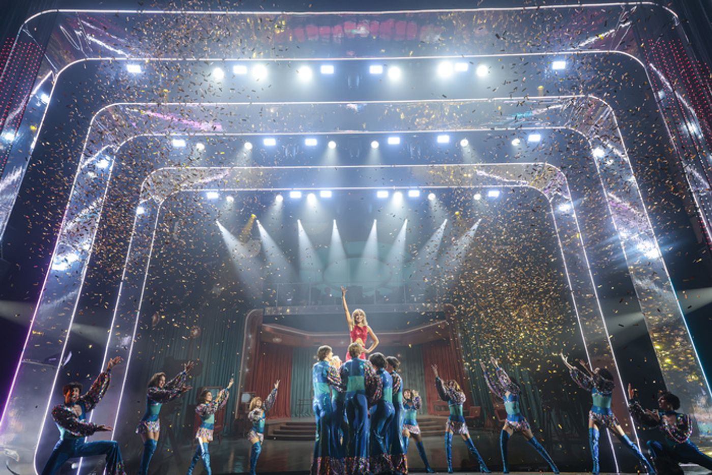 PHOTO: RAFFAELLA, EL MUSICAL se estrena hoy en el Teatro Capitol de Gran Vía  Image