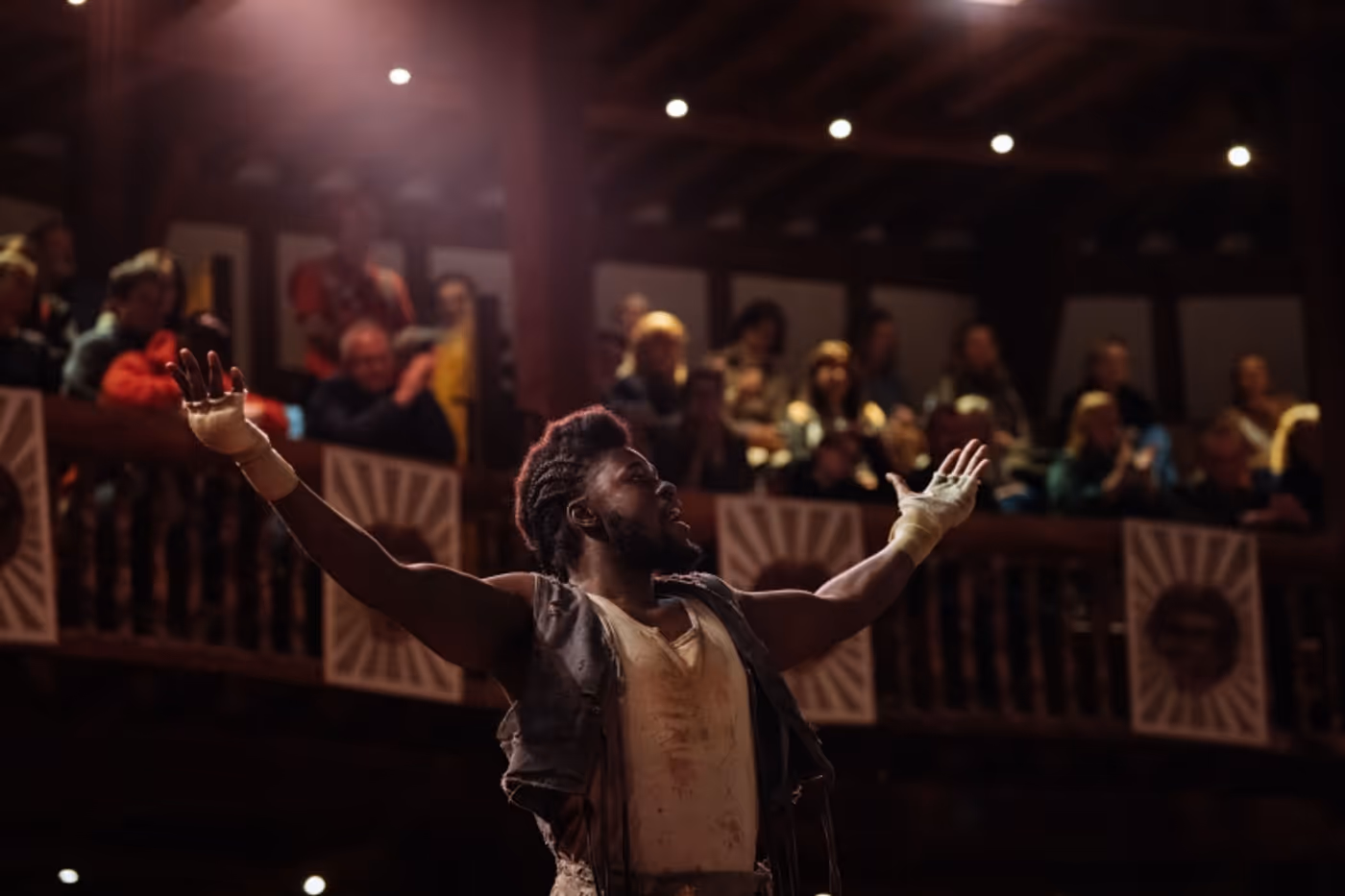 Review: TROILUS AND CRESSIDA, Shakespeare's Globe  Image
