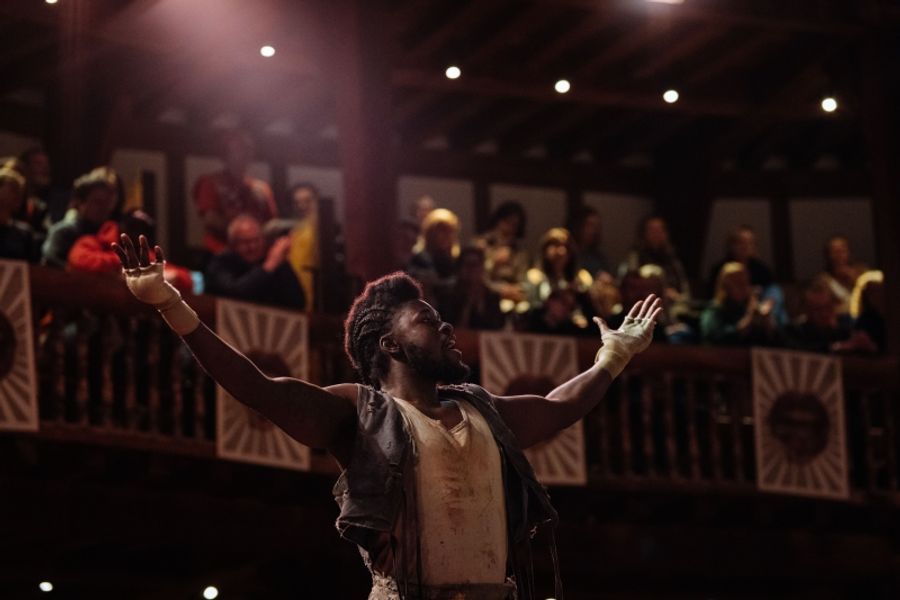 Review: TROILUS AND CRESSIDA, Shakespeare's Globe Image