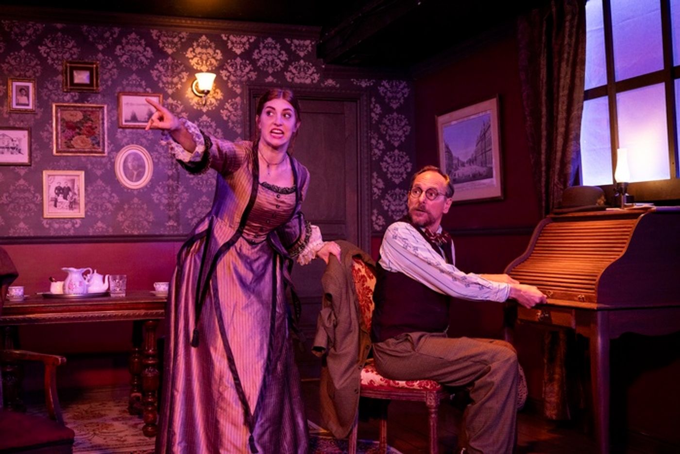 Photos: GASLIGHT (ANGEL STREET) Now Playing at Oil Lamp Theater  Image
