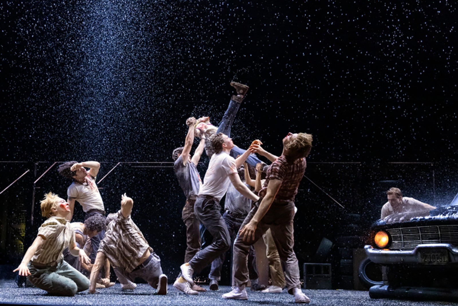 Exclusive: First Look at THE OUTSIDERS National Tour Image