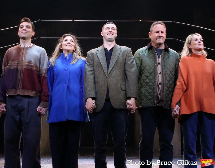 Photos: PUNCH Company Takes Bows and Walks the Red Carpet on Opening Night — photo 8 of 63