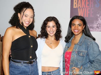 Hailey Thomas, Samantha Marisol Gershman and Savannah Lee Birdsong Photo