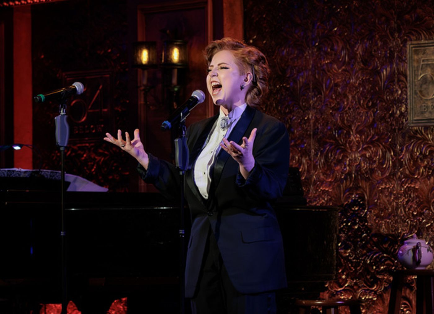 Photos: Artemisia LeFay's WASTED GIRL Debuts at 54 Below  Image