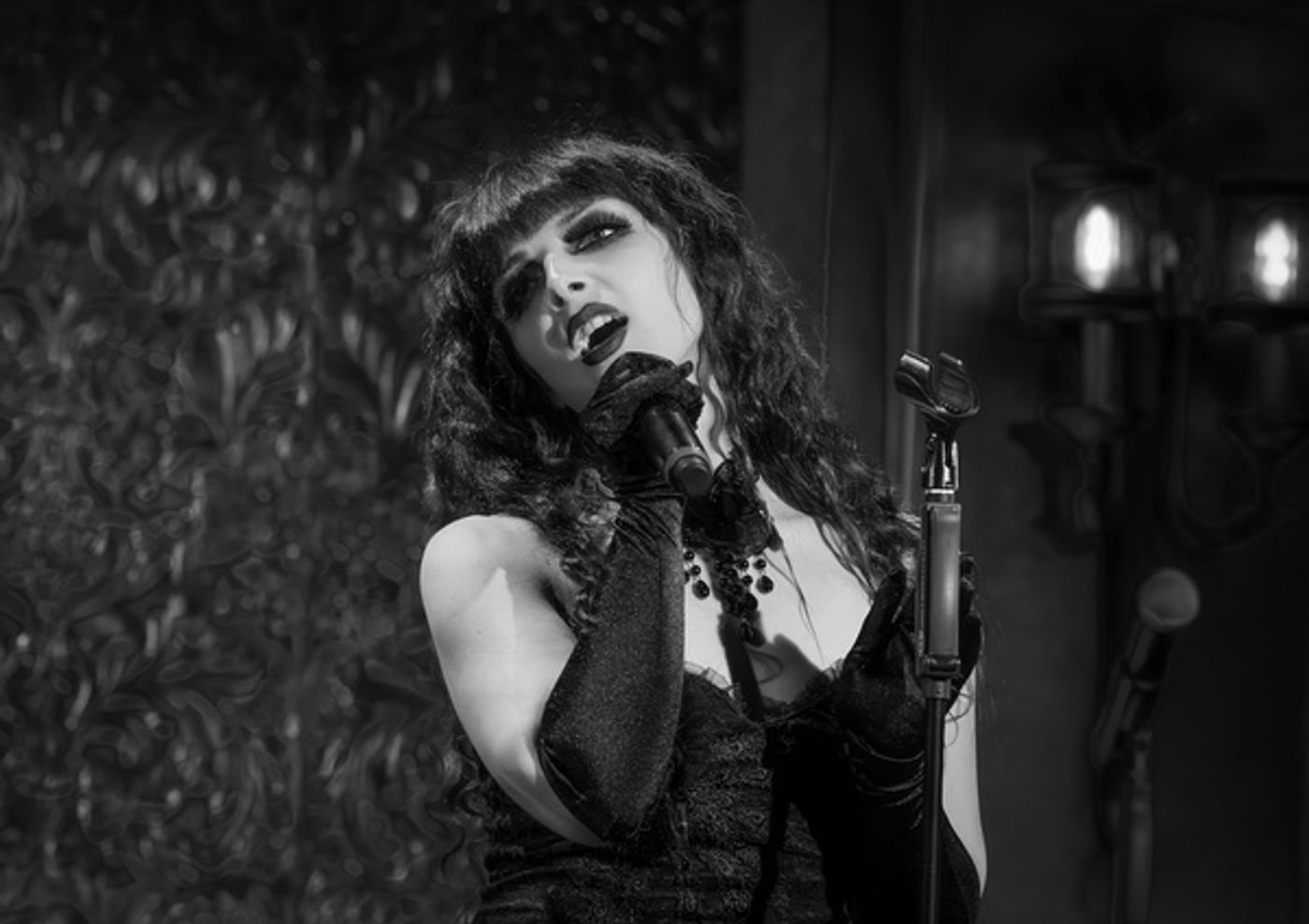 Photos: Artemisia LeFay's WASTED GIRL Debuts at 54 Below  Image