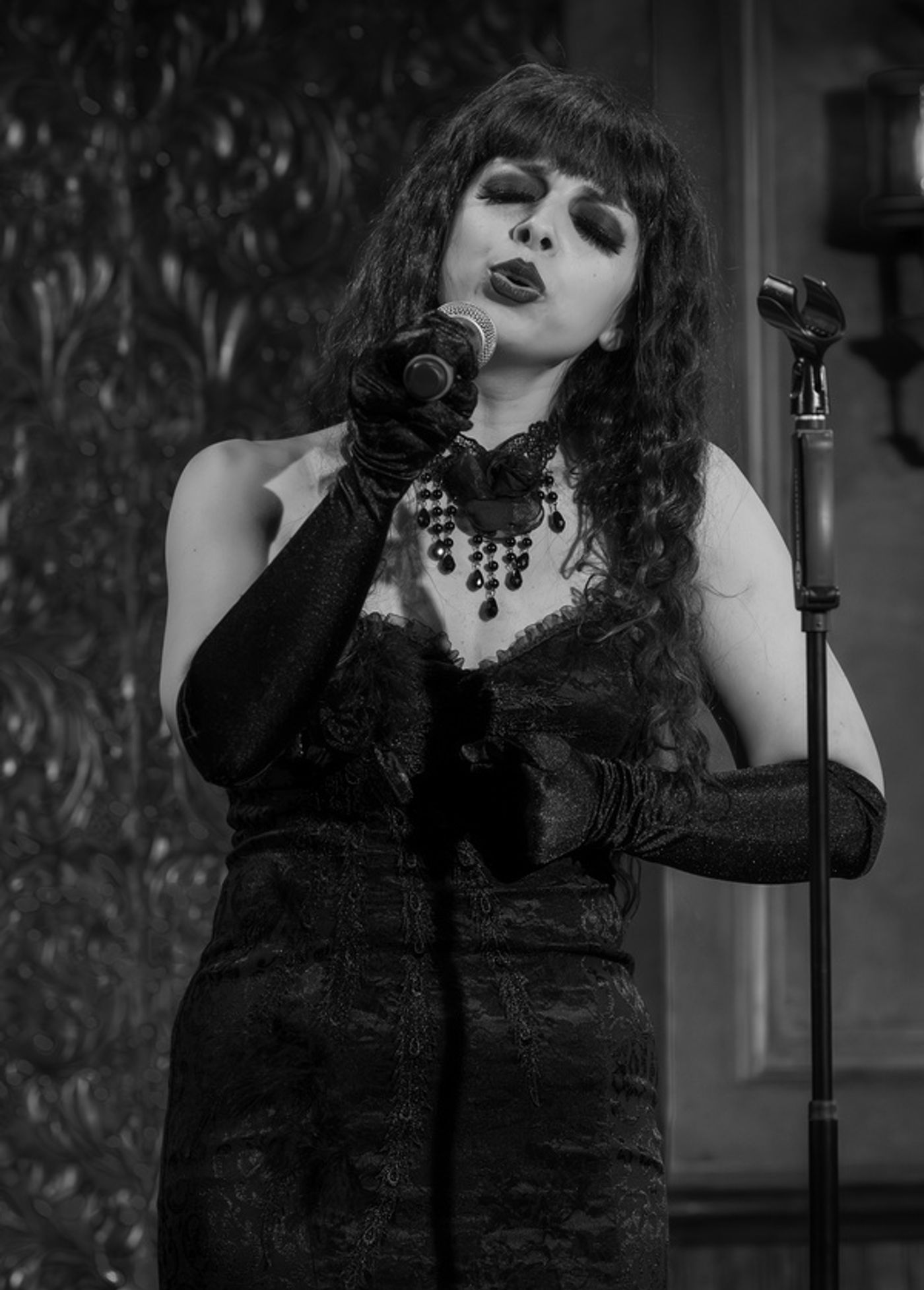 Photos: Artemisia LeFay's WASTED GIRL Debuts at 54 Below  Image