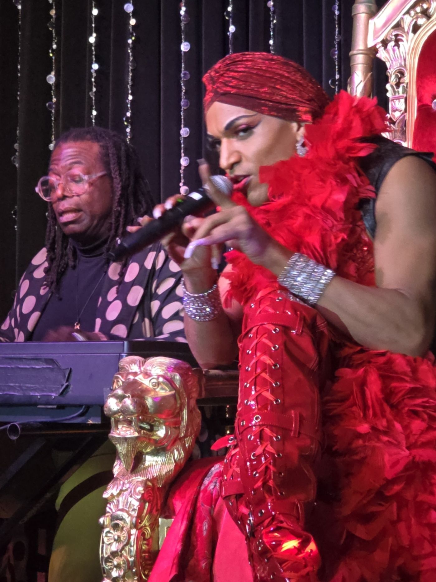 Review: BARBARINO’S BIG NITE OUT at Lips Is a Throwback to Old NYC Nightlife Review: BARBARINO’S BIG NITE OUT at Lips Is a Throwback to Old NYC Nightlife Image