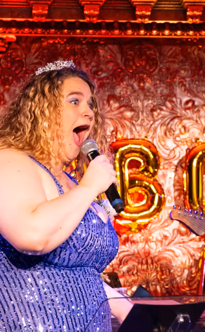 Bonnie Milligan Photo