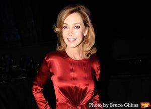 Sharon Lawrence  Photo