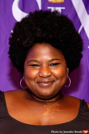 Olivia Donalson Photo