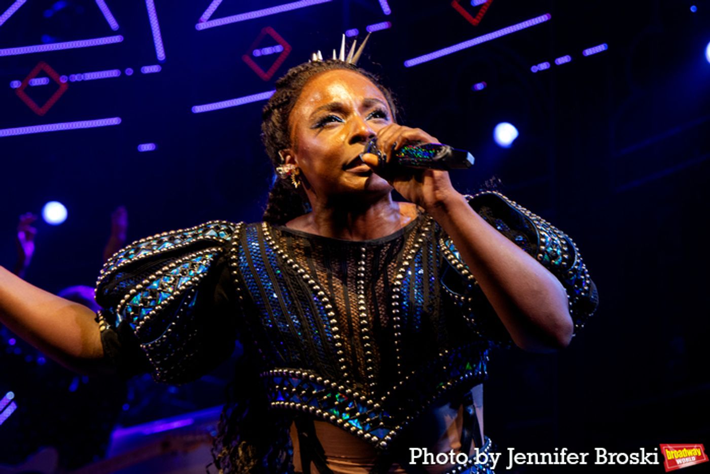 Photos: SIX Celebrates 4 Years on Broadway  Image