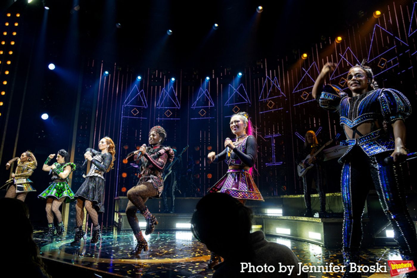 Photos: SIX Celebrates 4 Years on Broadway  Image