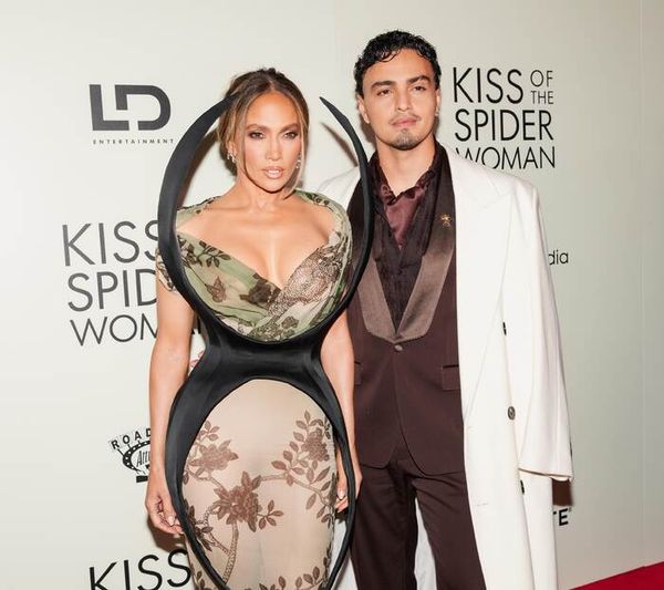 Jennifer Lopez, Tonatiuh Photo