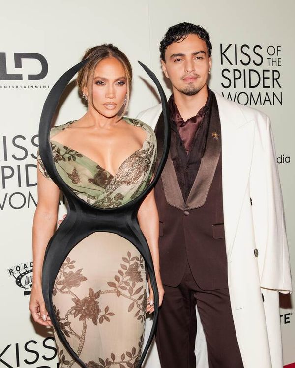 Jennifer Lopez, Tonatiuh Photo