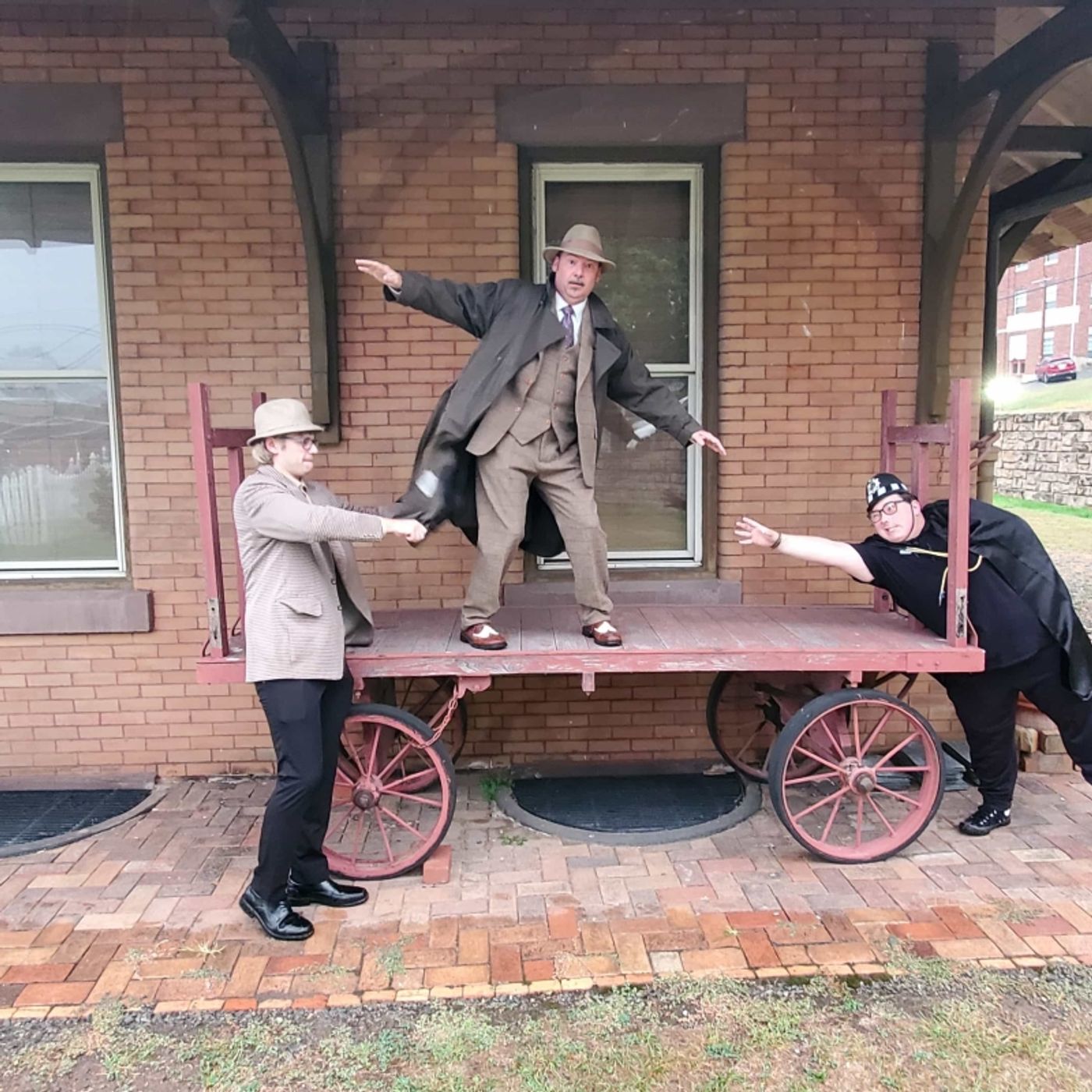 Interview: Various Artists of THE 39 STEPS at Twin Valley Players Colonnade  Image