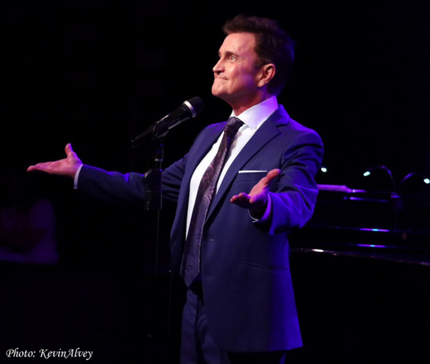 Photos: Jeff Harnar Sings the 1959 Broadway Songbook at Birdland  Image