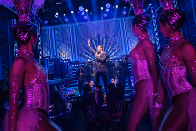 Jonathan Groff and the company  Photo