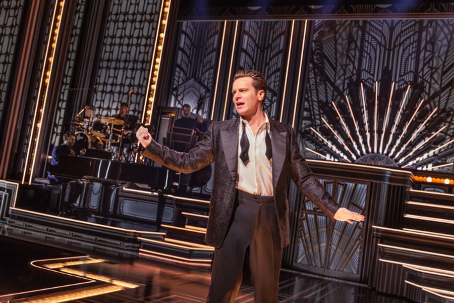 Photos: Jonathan Groff, Sarah Hyland and More in New JUST IN TIME on Broadway  Image