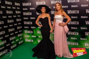 Cristina Picos y Cristina Llorente @ BroadwayWorld Cristina Picos y Cristina Llorente Photo