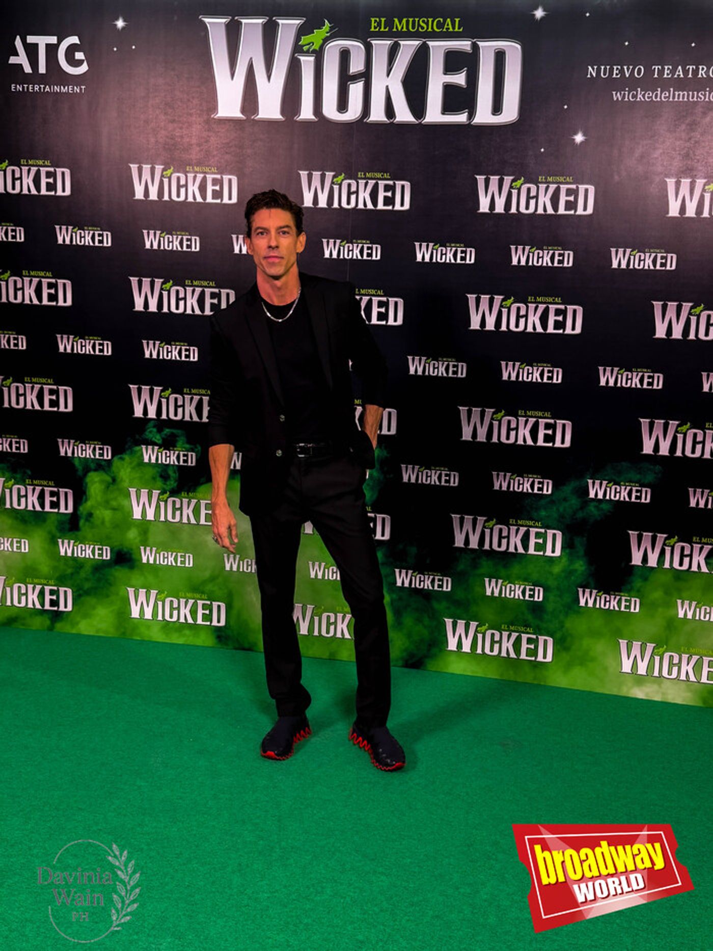 PHOTOCALL: Noche de estreno VIP de WICKED en el Nuevo Alcalá de Madrid  Image