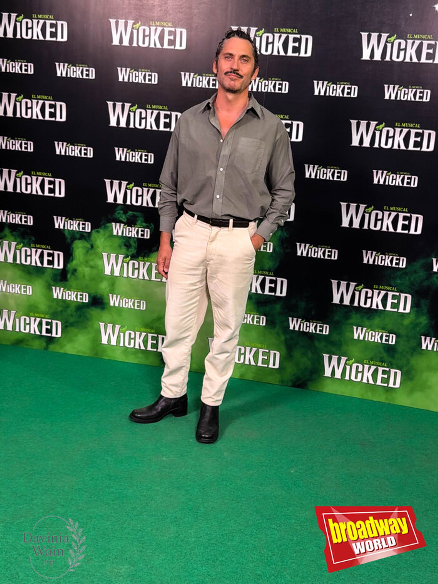 PHOTOCALL: Noche de estreno VIP de WICKED en el Nuevo Alcalá de Madrid PHOTOCALL: Noche de estreno VIP de WICKED en el Nuevo Alcalá de Madrid Image