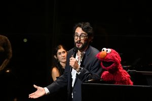 Josh Groban and Elmo @ BroadwayWorld Josh Groban and Elmo Photo