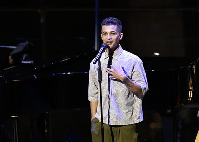 Jordan Fisher  Photo