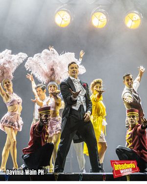 Pablo Puyol y el reparto de HOUDINI @ BroadwayWorld Pablo Puyol y el reparto de HOUDINI Photo