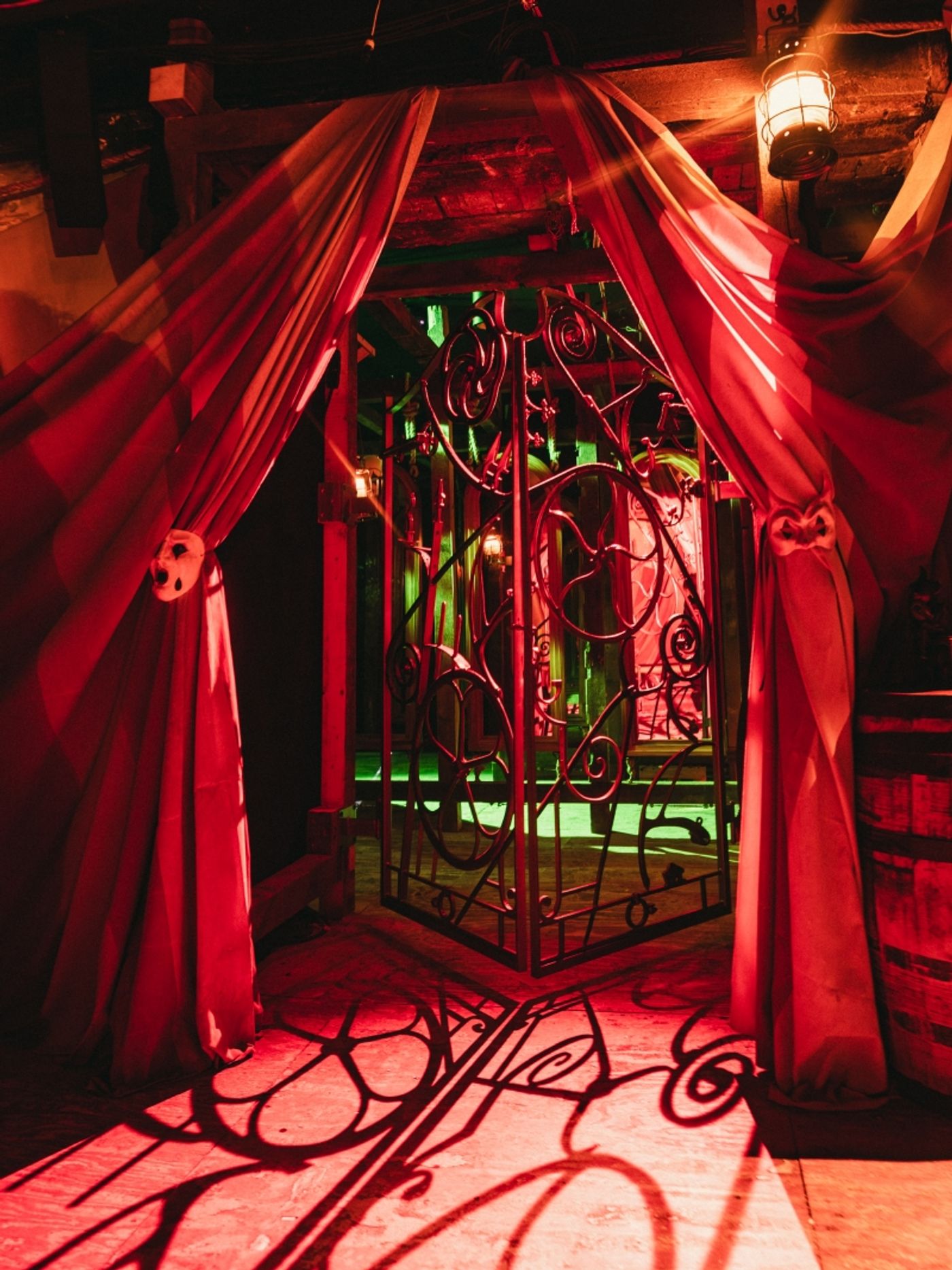 Bob Dylan's Artwork Is Featured in MASQUERADE Off-Broadway  Image