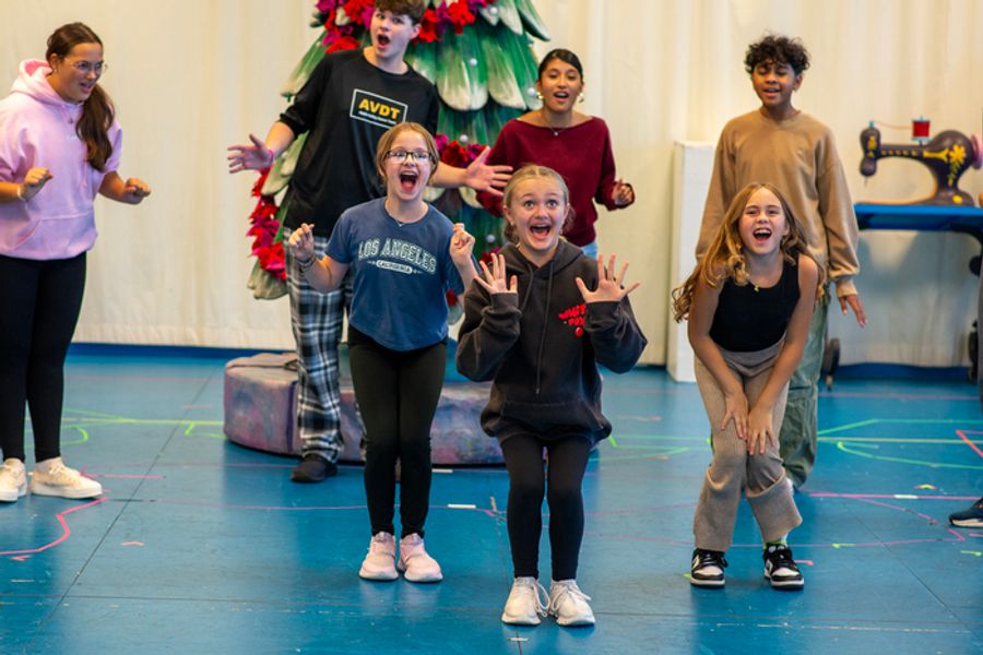 Photos: Children’s Theatre Company's DR. SEUSS’S HOW THE GRINCH STOLE CHRISTMAS! In Rehearsal Image