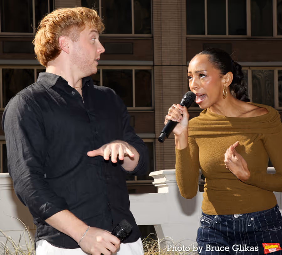 Photos: The Cast of TWO STRANGERS (CARRY A CAKE ACROSS NEW YORK) Meet the Press  Image